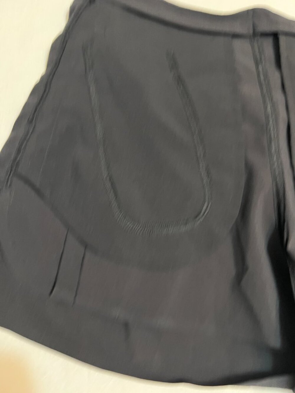 Lululemon Black Running Shorts Womens Size 4 Lined Athletic Zip Pocket EUC - Picture 8 of 8